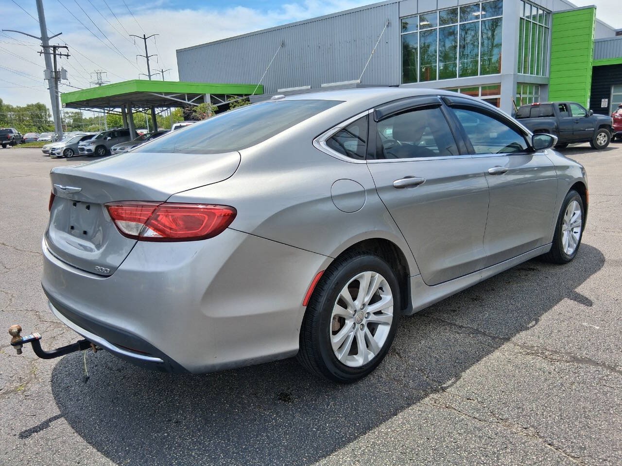 Used 2016 Chrysler 200 Limited w/ Convenience Group FWD image 5