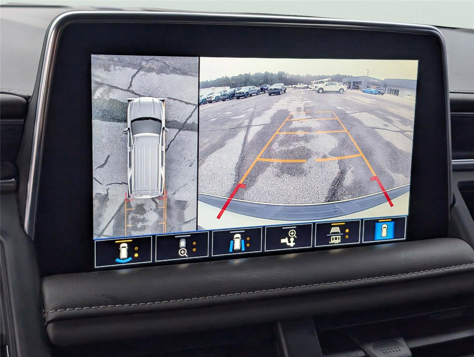 Used 2021 GMC Yukon SLT w/ SLT Luxury Plus Package image 22