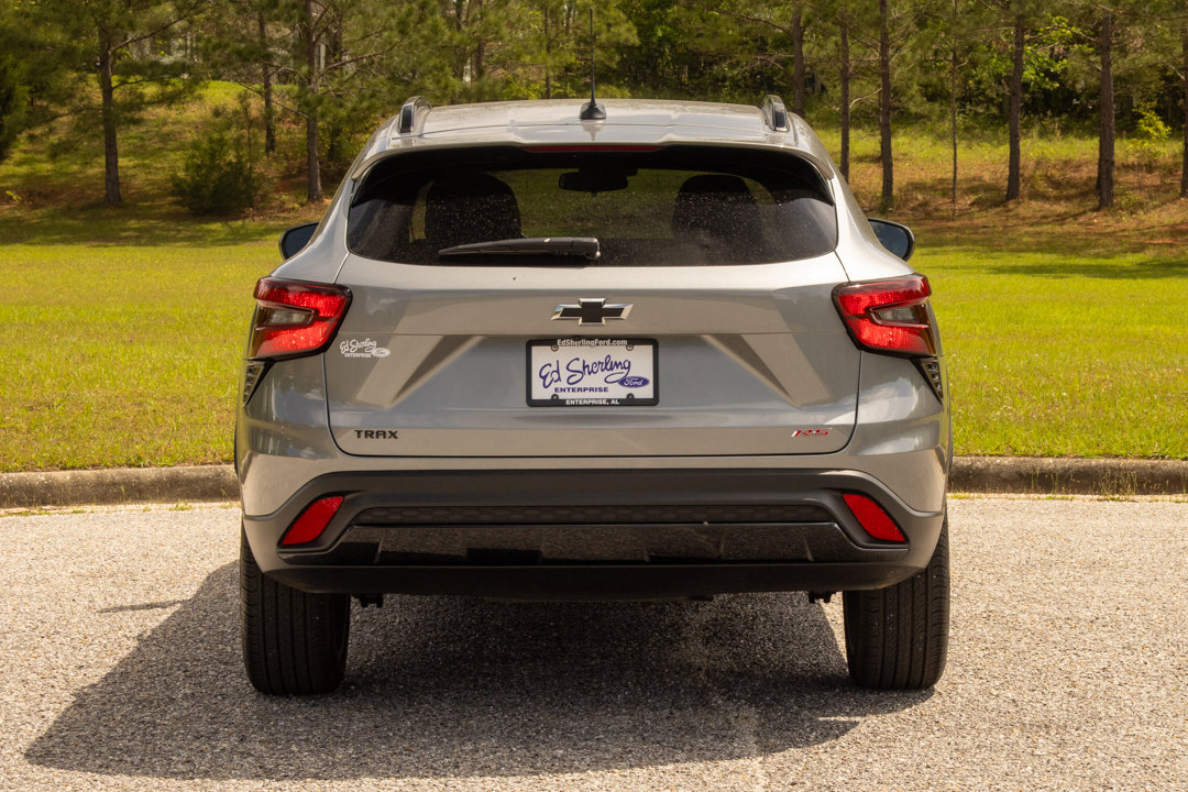 Used 2025 Chevrolet Trax RS w/ Sunroof Package image 5