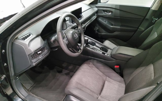 Used 2023 Honda Accord EX image 14