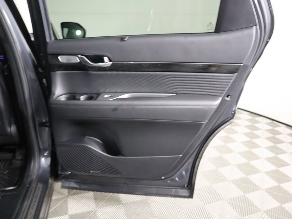 Used 2025 Hyundai Palisade Calligraphy image 28