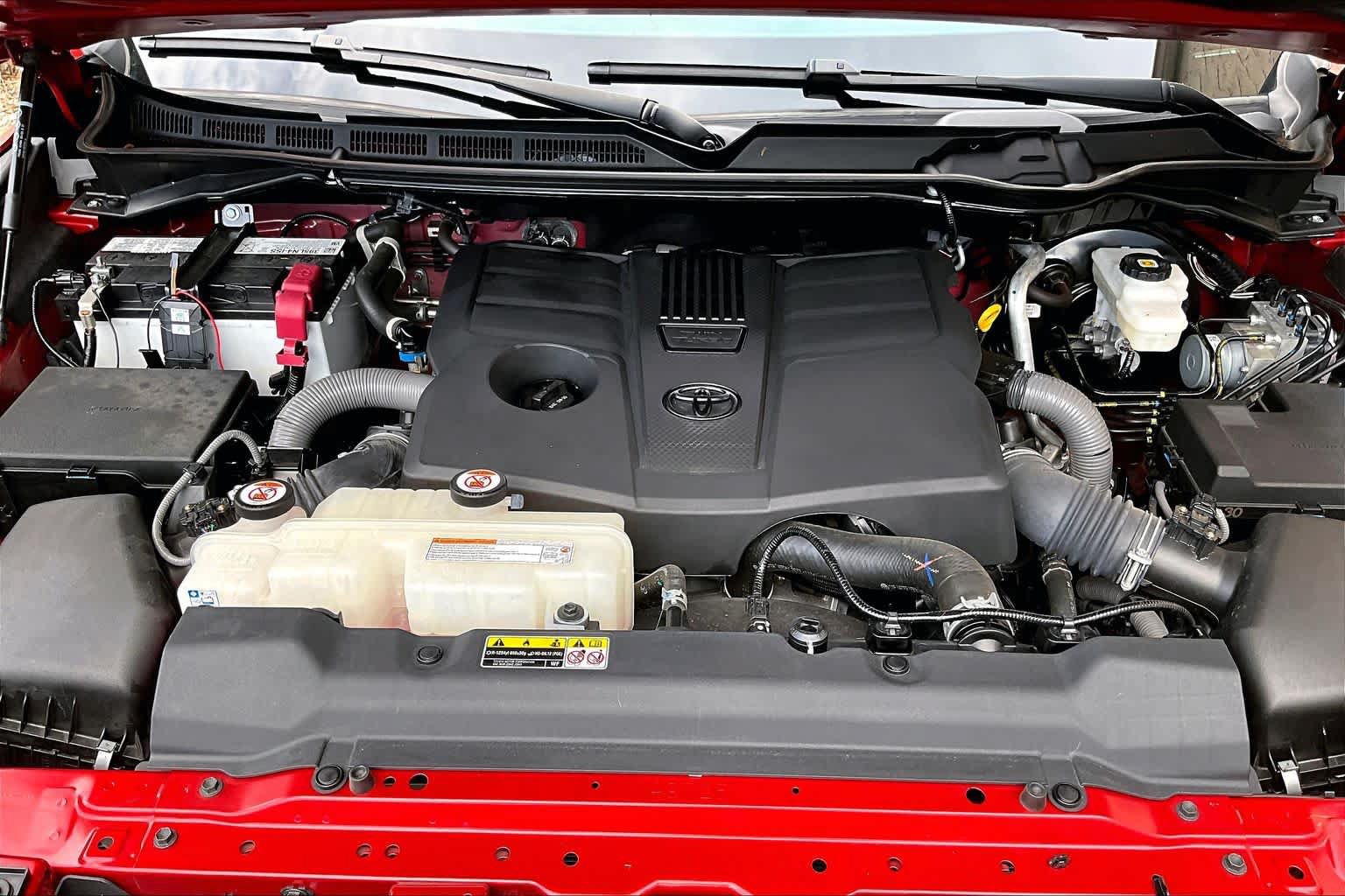 Used 2024 Toyota Tundra SR5 w/ SR5 Convenience Package AWD/4WD image 32