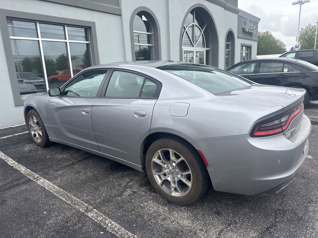 Used 2016 Dodge Charger SE w/ Power Sunroof Group AWD/4WD image 5