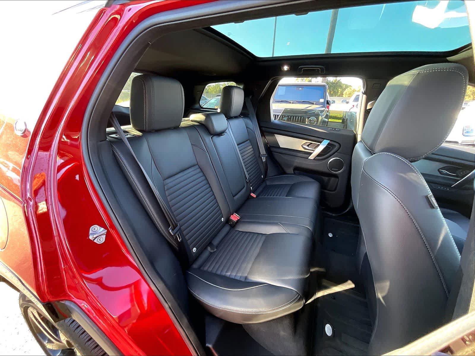 Used 2025 Land Rover Discovery Sport Dynamic SE AWD/4WD image 30