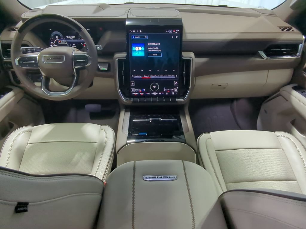 Used 2025 GMC Yukon Denali w/ Denali Reserve Package AWD/4WD image 18