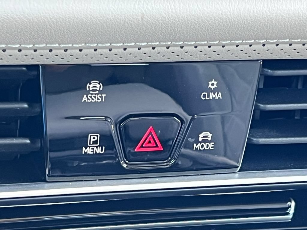 Used 2026 Volkswagen Atlas SEL Premium R-Line AWD/4WD image 30