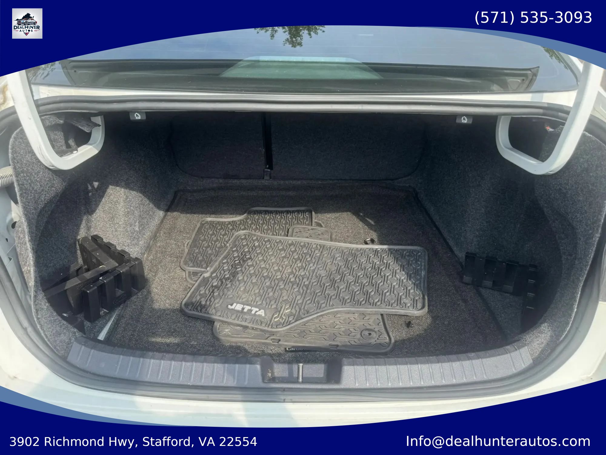 Used 2019 Volkswagen Jetta R-Line FWD image 16
