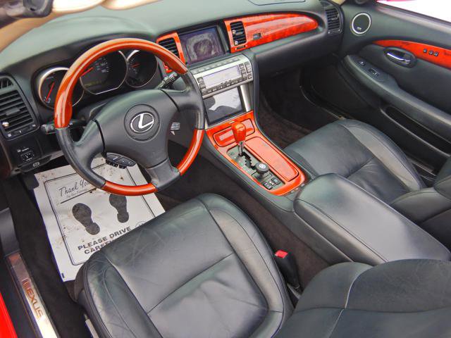 Used 2004 Lexus SC 430 Convertible image 6