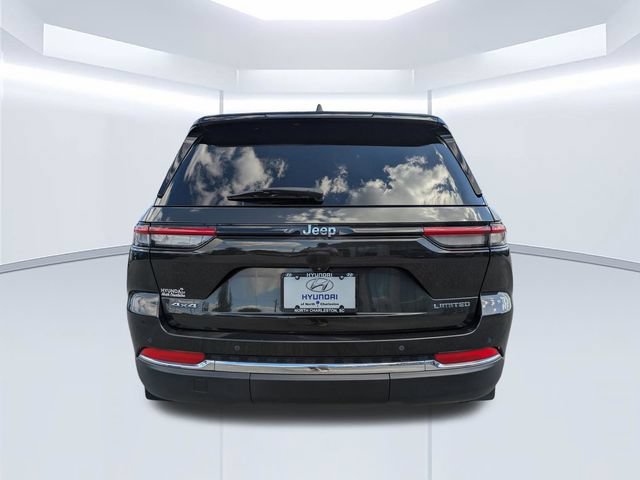 Used 2024 Jeep Grand Cherokee Limited AWD/4WD image 5