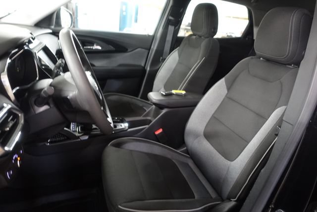 Used 2023 Chevrolet TrailBlazer LT w/ Convenience Package AWD/4WD image 11