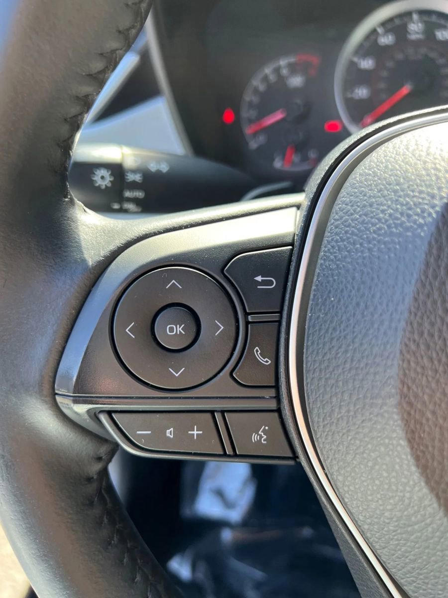 Used 2022 Toyota Corolla SE image 16