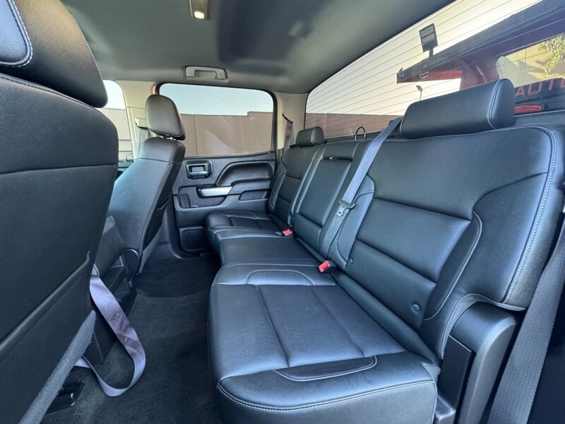 Used 2017 Chevrolet Silverado 1500 LT AWD/4WD image 28