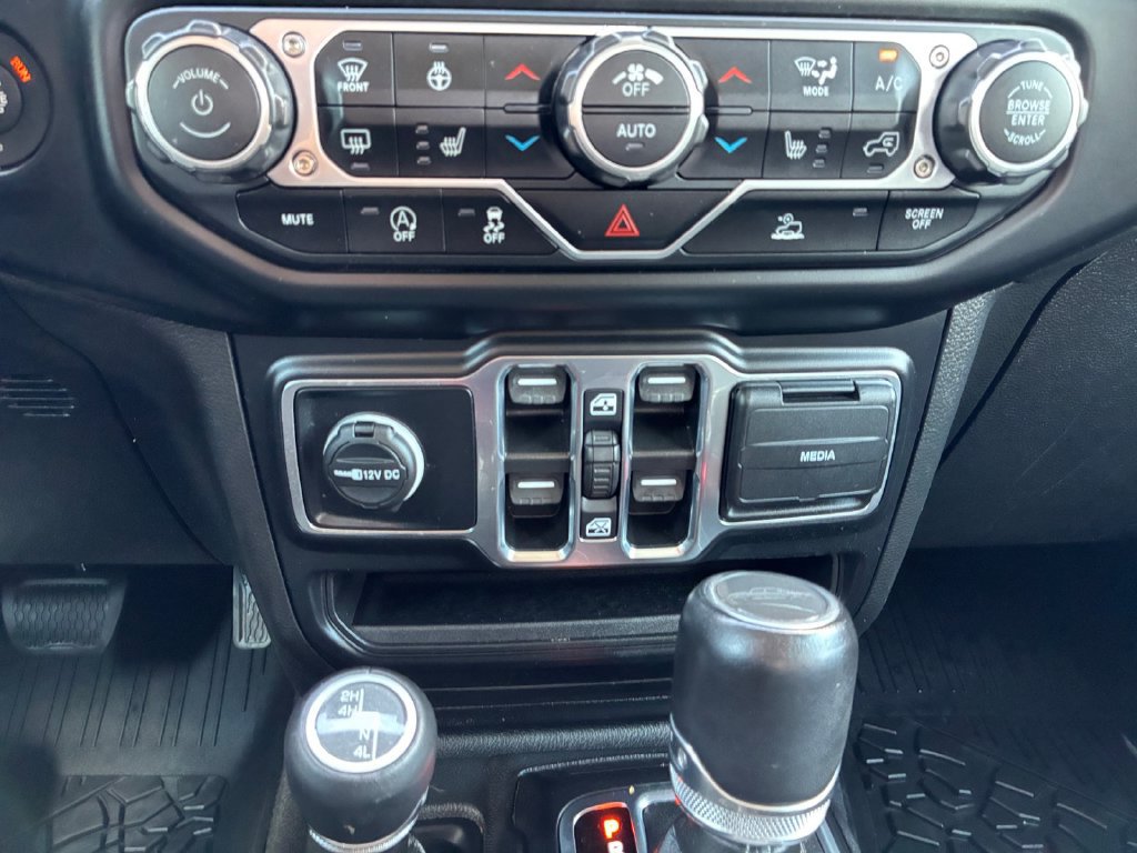 Used 2022 Jeep Gladiator Overland w/ Popular Equipment Package AWD/4WD image 10