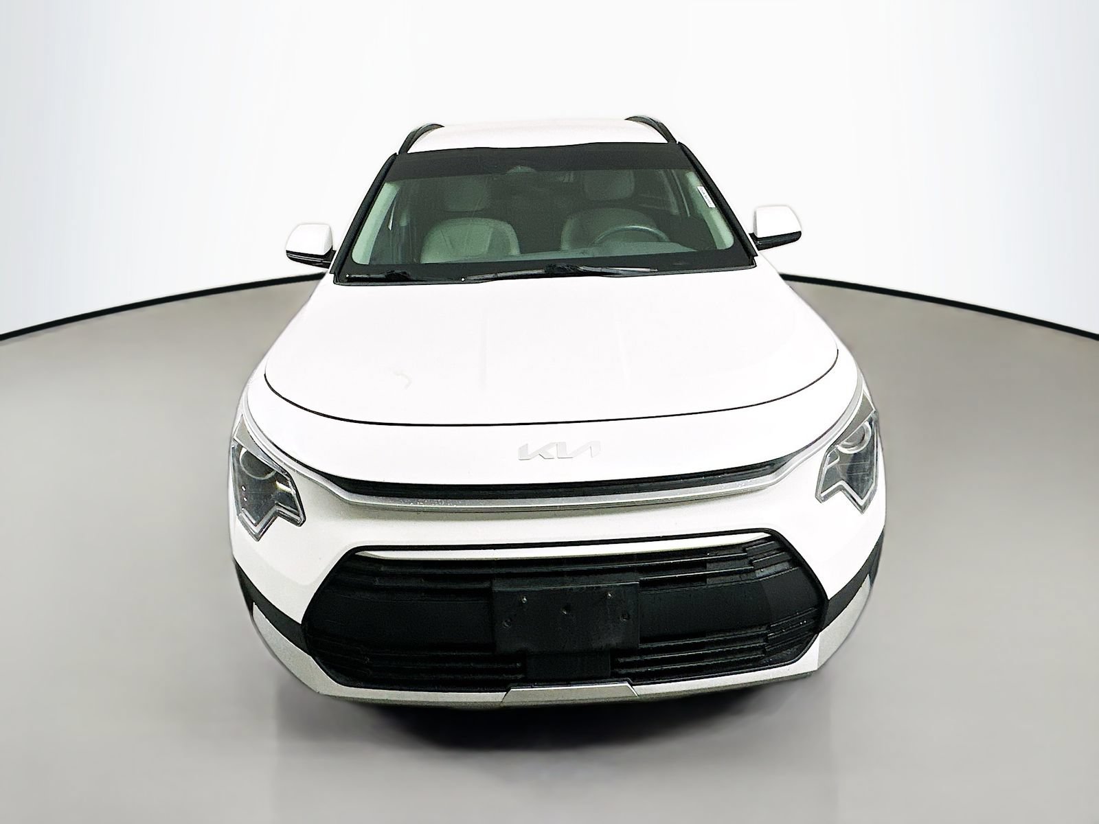 Used 2023 Kia Niro EX FWD image 2
