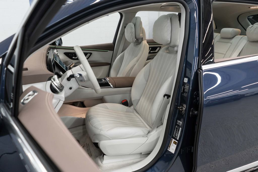 Used 2023 Mercedes-Benz EQS 450+ 4MATIC SUV w/ AMG Line Exterior Package image 8
