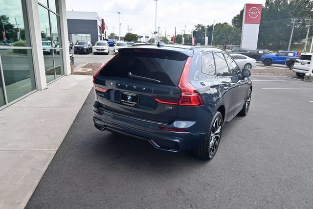 Used 2024 Volvo XC60 B5 Ultimate w/ Protection Package Premier AWD/4WD image 12