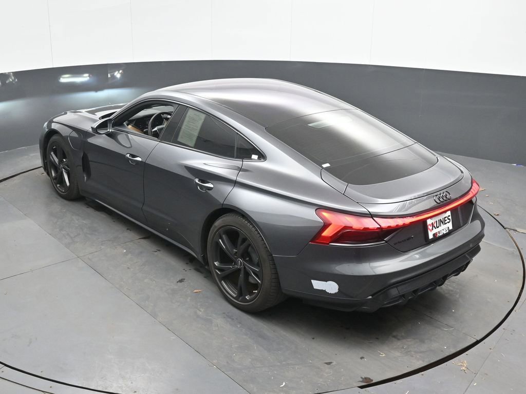 Used 2023 Audi e-tron GT Premium Plus image 41