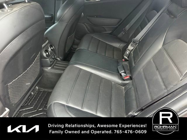Used 2018 Kia Stinger GT2 image 9