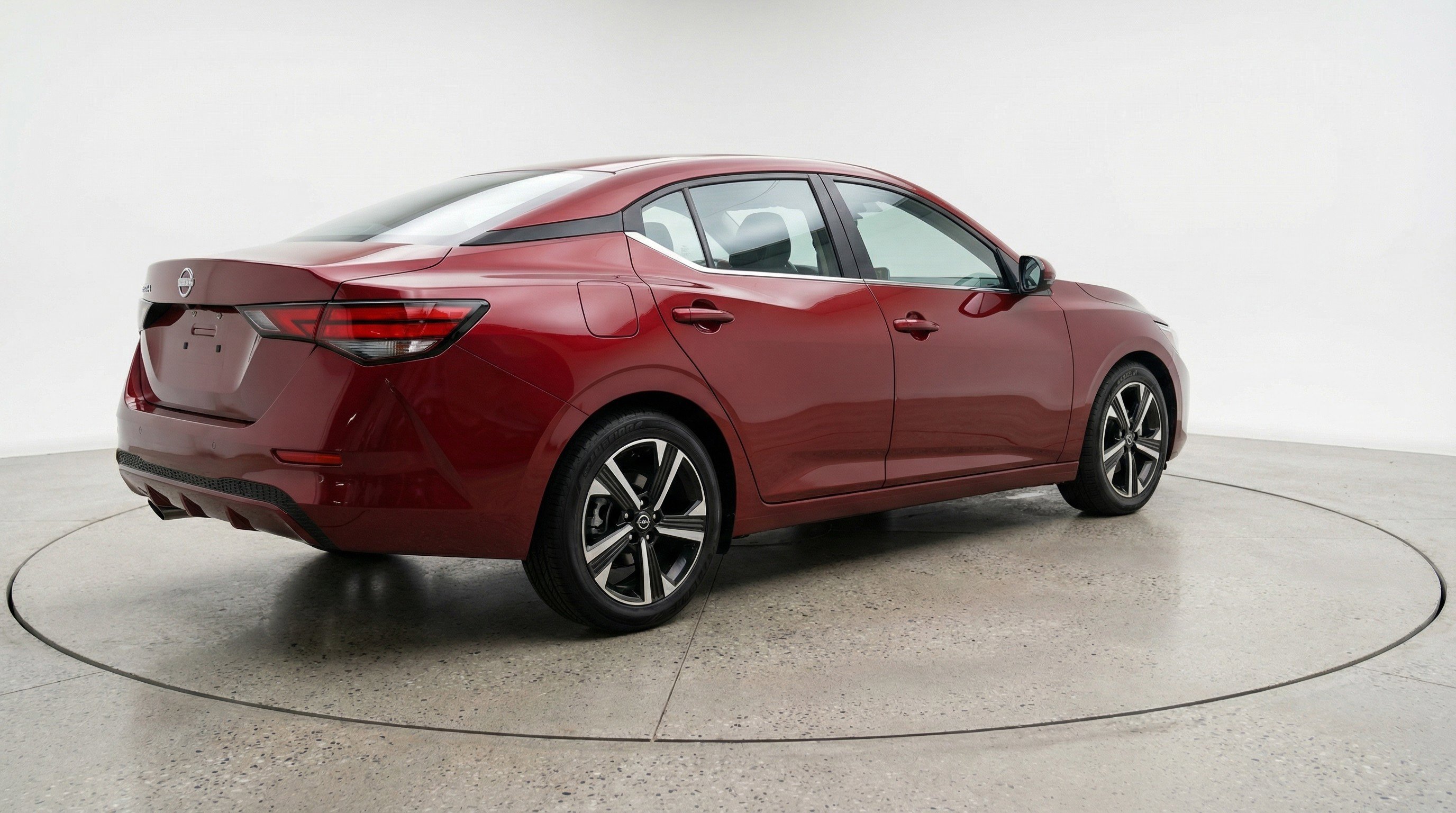 Used 2025 Nissan Sentra SV FWD image 9