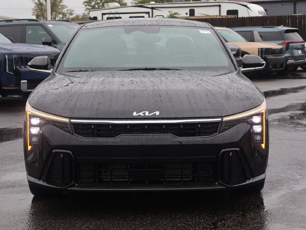New 2026 Kia K4 GT-Line w/ GT-Line Premium Package FWD image 2