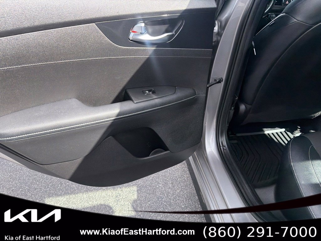 Certified 2023 Kia Forte GT-Line FWD image 15