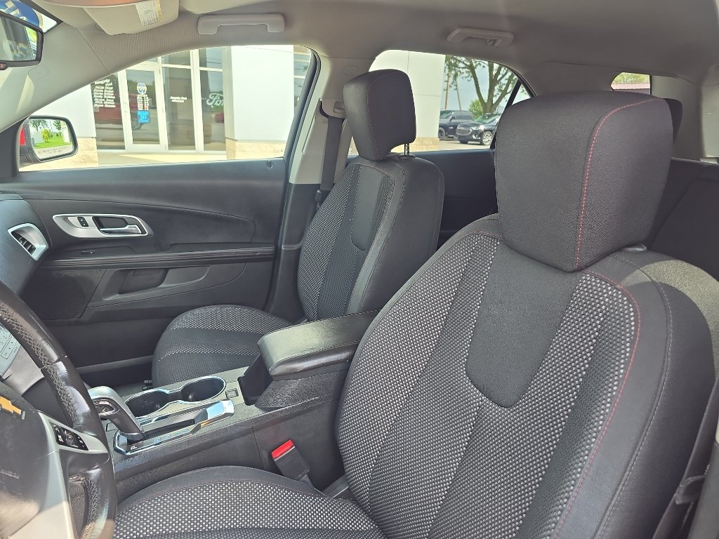 Used 2015 Chevrolet Equinox LT w/ Driver Convenience Package AWD/4WD image 13