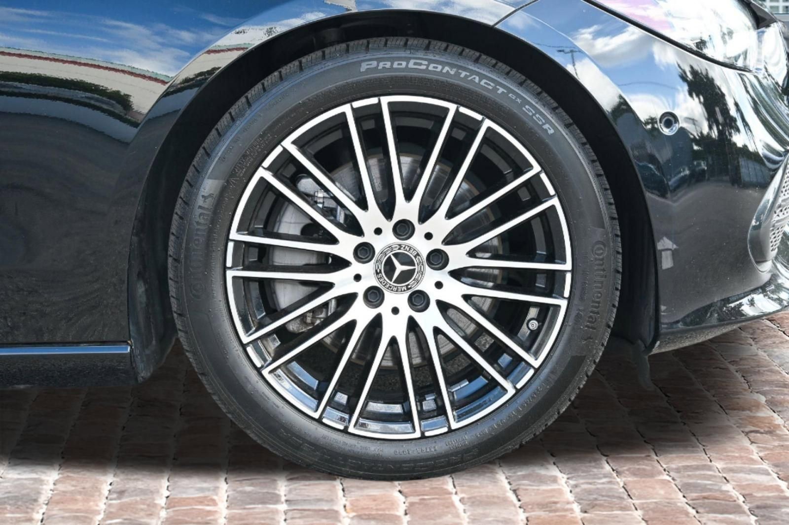 Used 2022 Mercedes-Benz C 300 Sedan w/ Exclusive Trim Package image 34