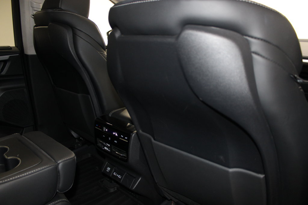 Used 2023 Acura MDX w/ Technology Package AWD/4WD image 35