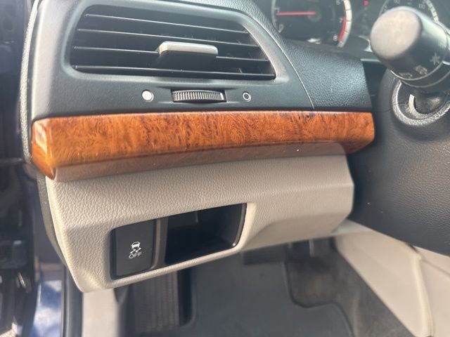 Used 2011 Honda Accord EX-L image 15