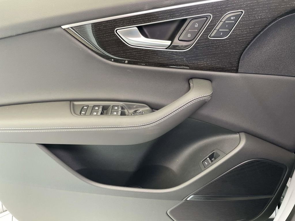 New 2026 Audi Q8 Premium Plus image 34