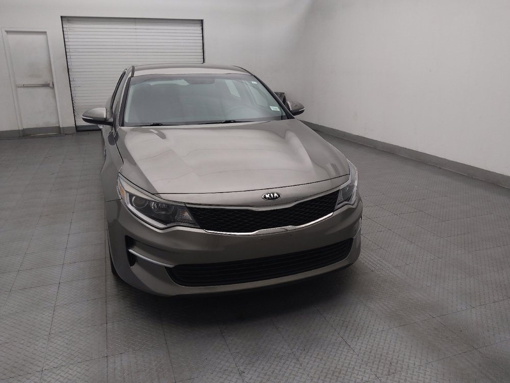 Used 2018 Kia Optima LX w/ 17" Alloy Wheels Package FWD image 14