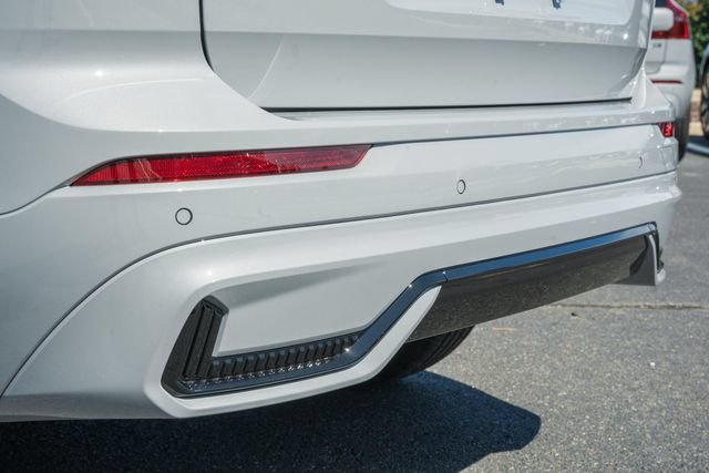 New 2027 Volvo XC60 B5 Ultra AWD/4WD image 9