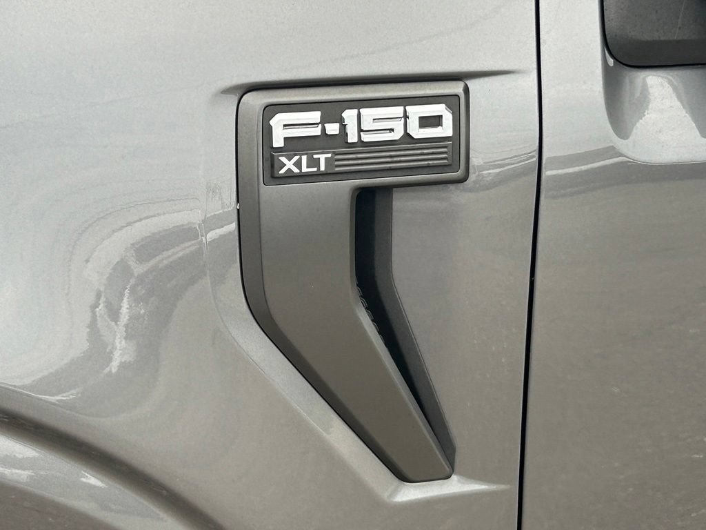 Used 2022 Ford F150 XLT w/ Equipment Group 302A High RWD image 18