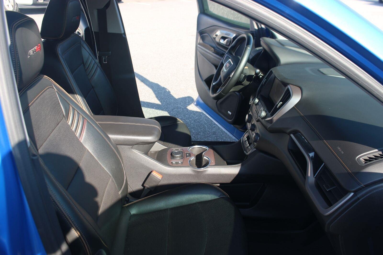 Used 2024 GMC Terrain AT4 w/ Infotainment Package II AWD/4WD image 37