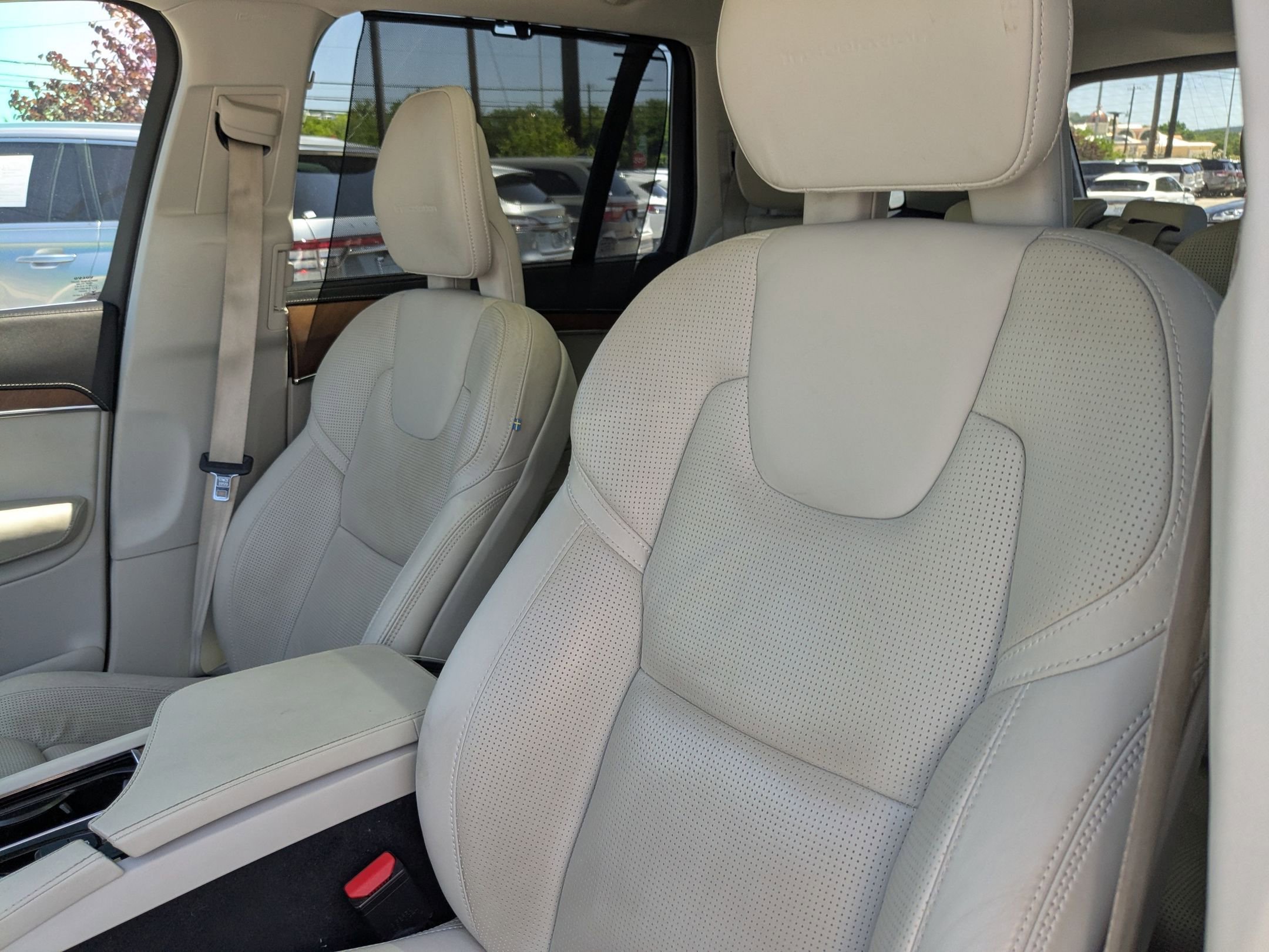 Used 2017 Volvo XC90 T8 Inscription w/ Vision Package AWD/4WD image 8