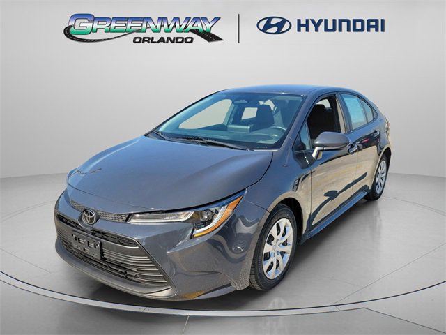 Used 2024 Toyota Corolla LE image 2