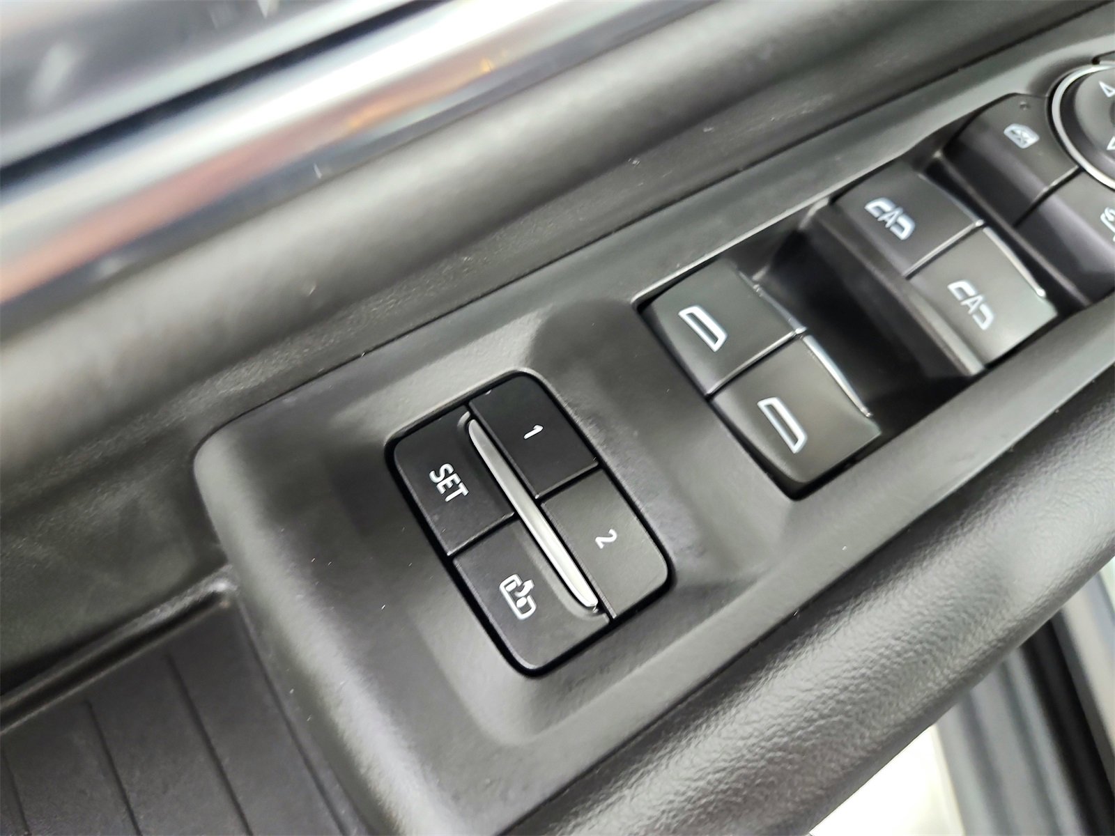 Used 2023 Chevrolet Tahoe Premier image 21