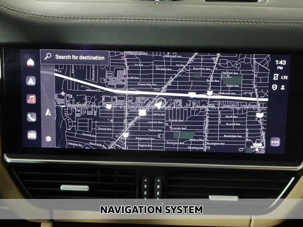 Used 2022 Porsche Cayenne GTS image 3