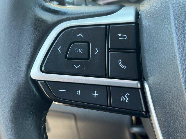 Used 2023 Toyota Highlander XLE FWD image 24