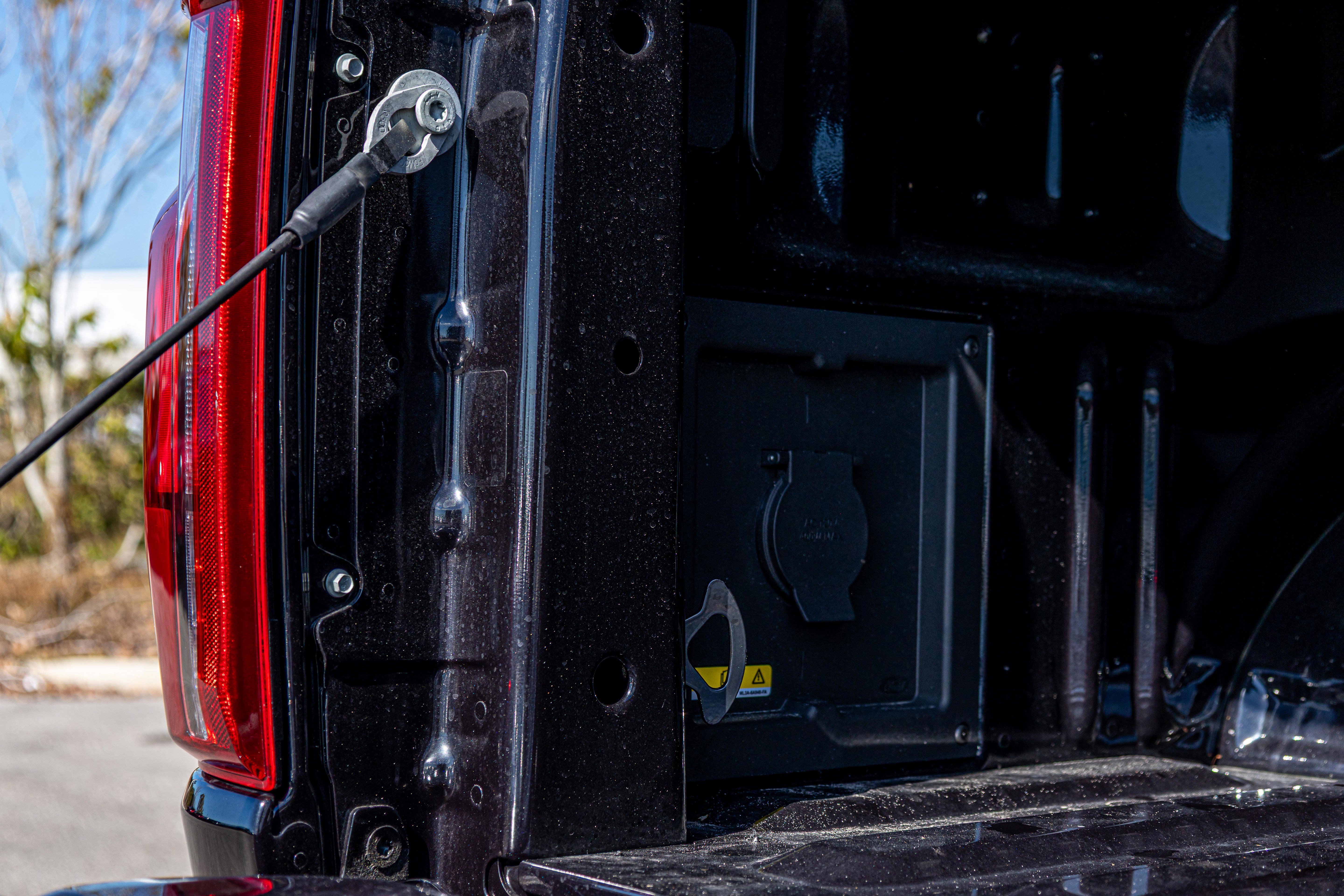 New 2025 Ford F150 Lariat w/ Equipment Group 501A Mid image 33