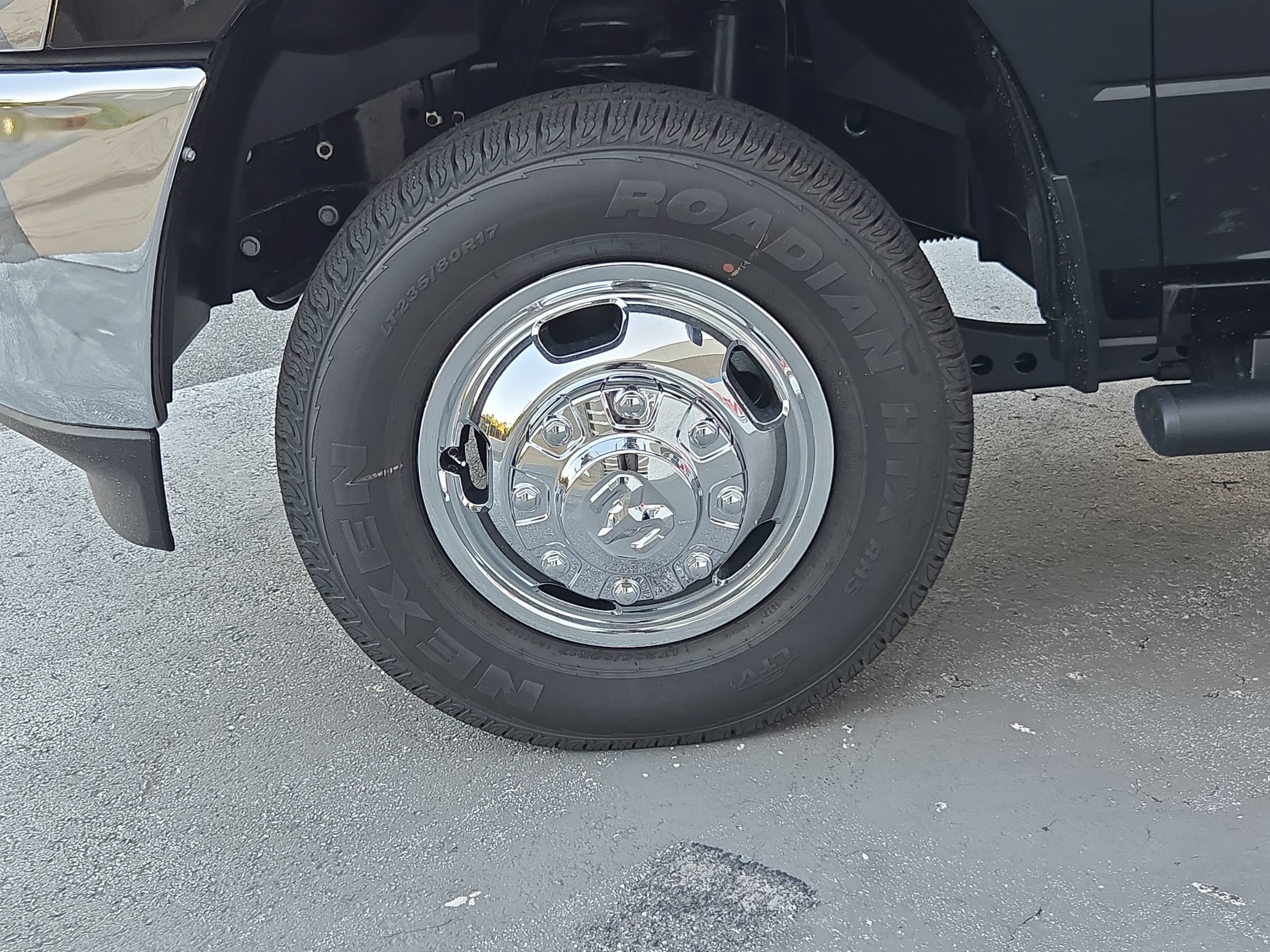 New 2026 RAM 3500 Tradesman AWD/4WD image 13