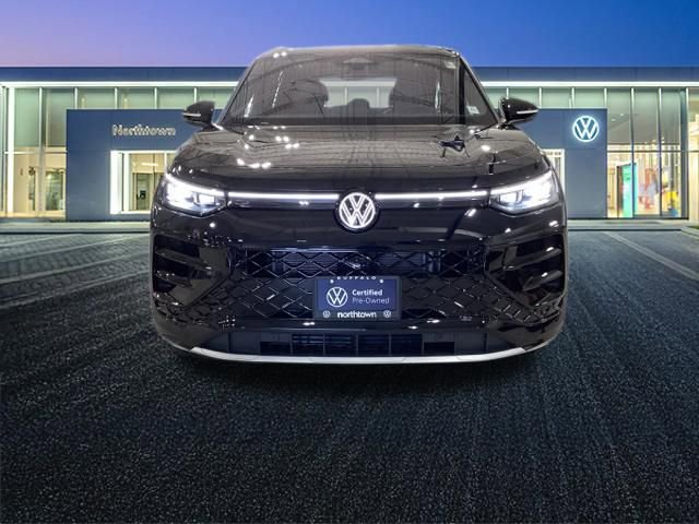 Used 2026 Volkswagen Tiguan SEL R-Line AWD/4WD image 5