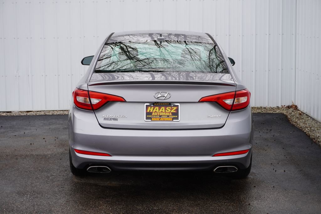 Used 2015 Hyundai Sonata Sport w/ Option Group 03 image 5