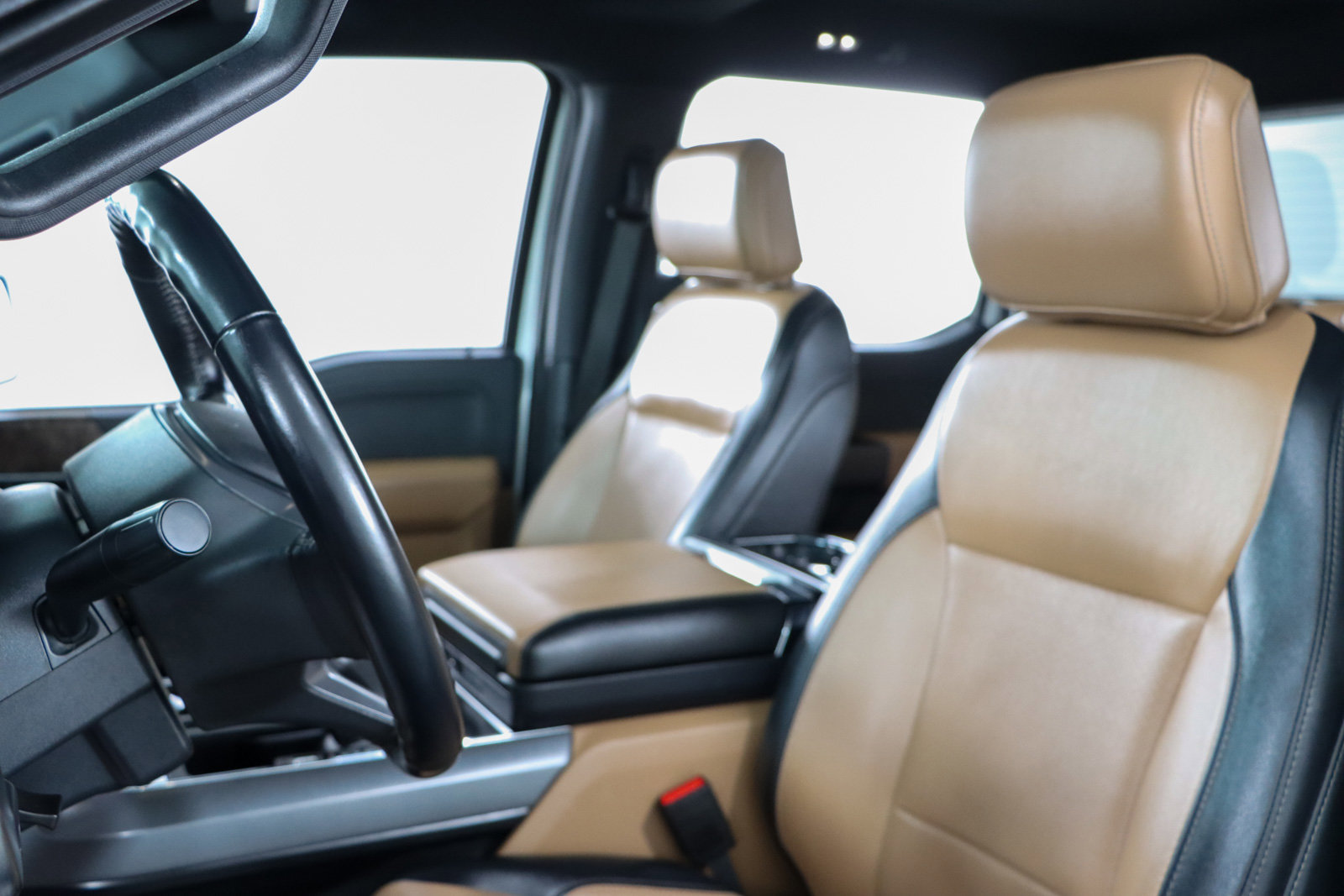 Used 2023 Ford F150 Lariat image 25