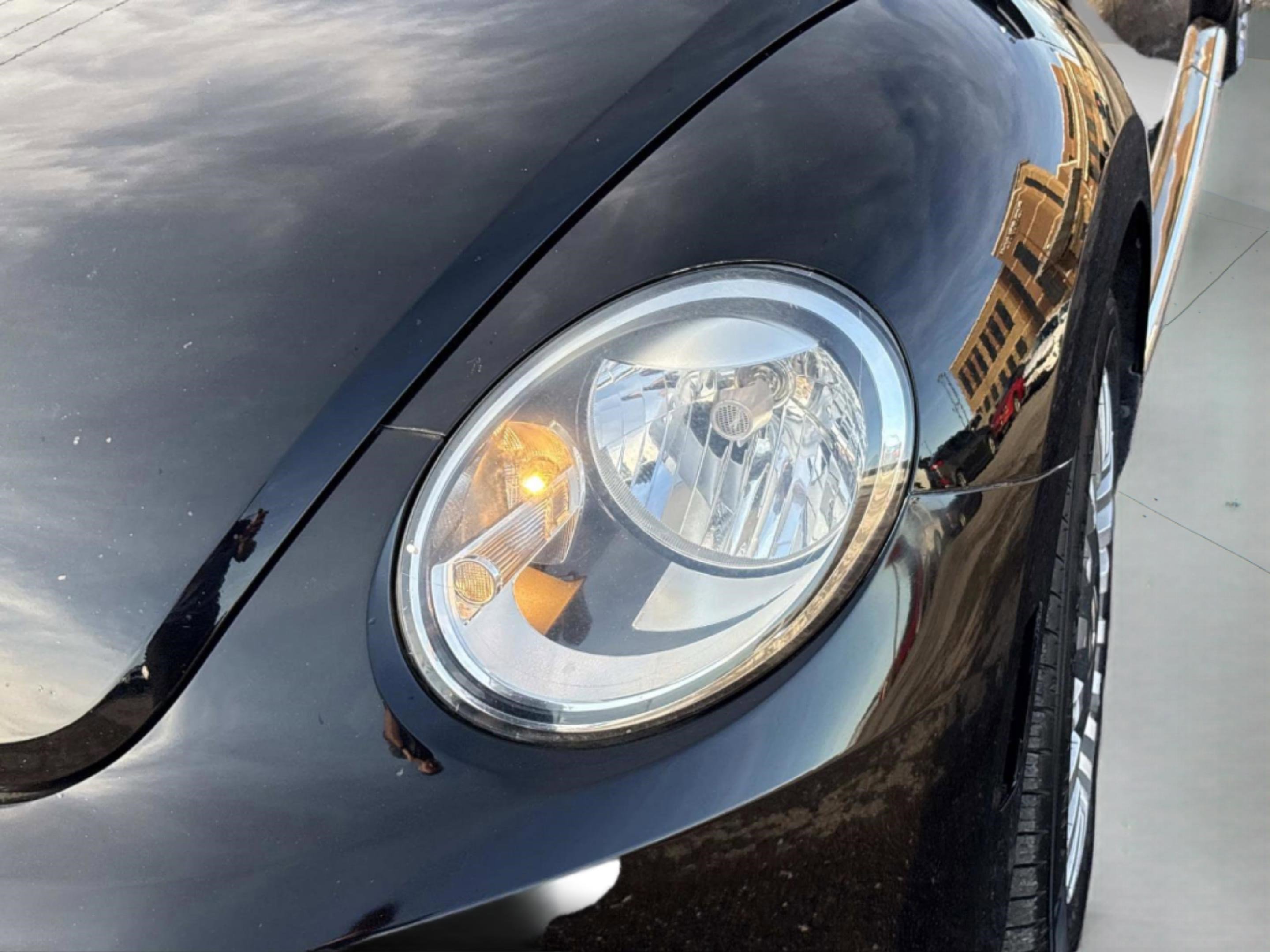 Used 2014 Volkswagen Beetle 1.8T image 35