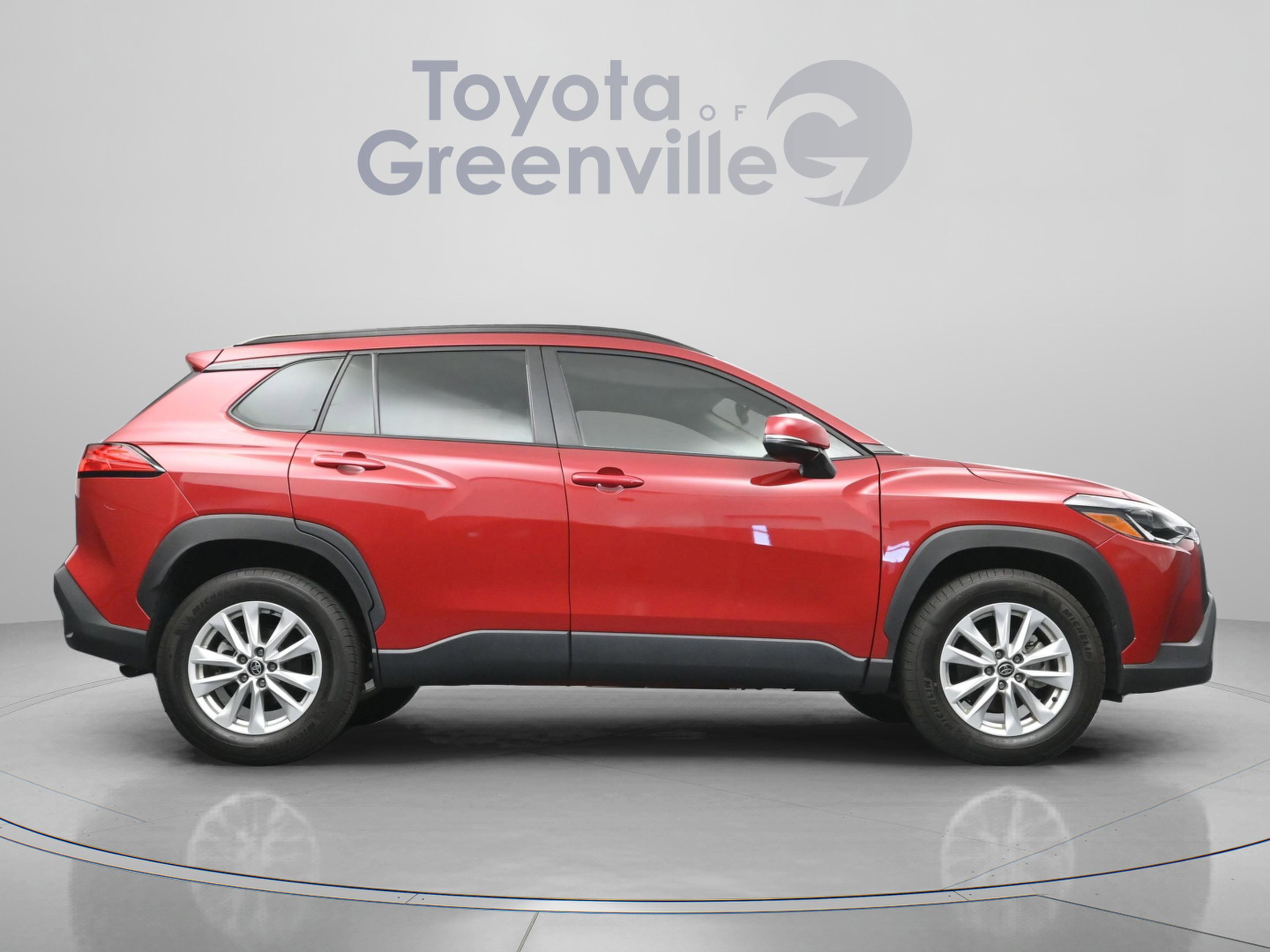 Certified 2023 Toyota Corolla Cross LE image 17