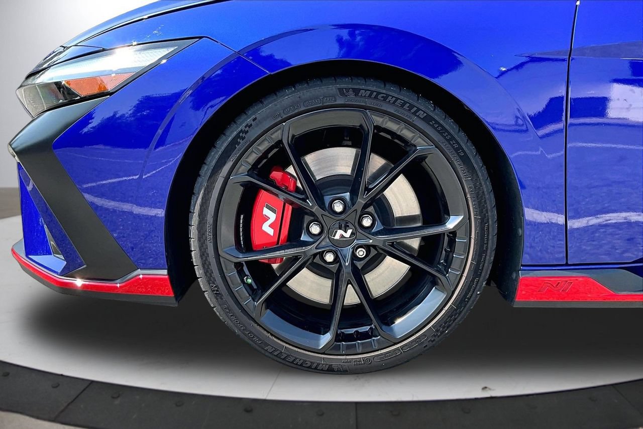 Used 2025 Hyundai Elantra N FWD image 32