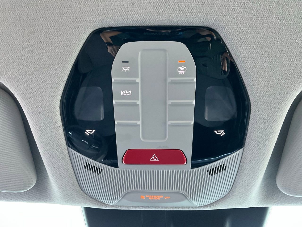 Used 2025 Kia K4 LXS image 16