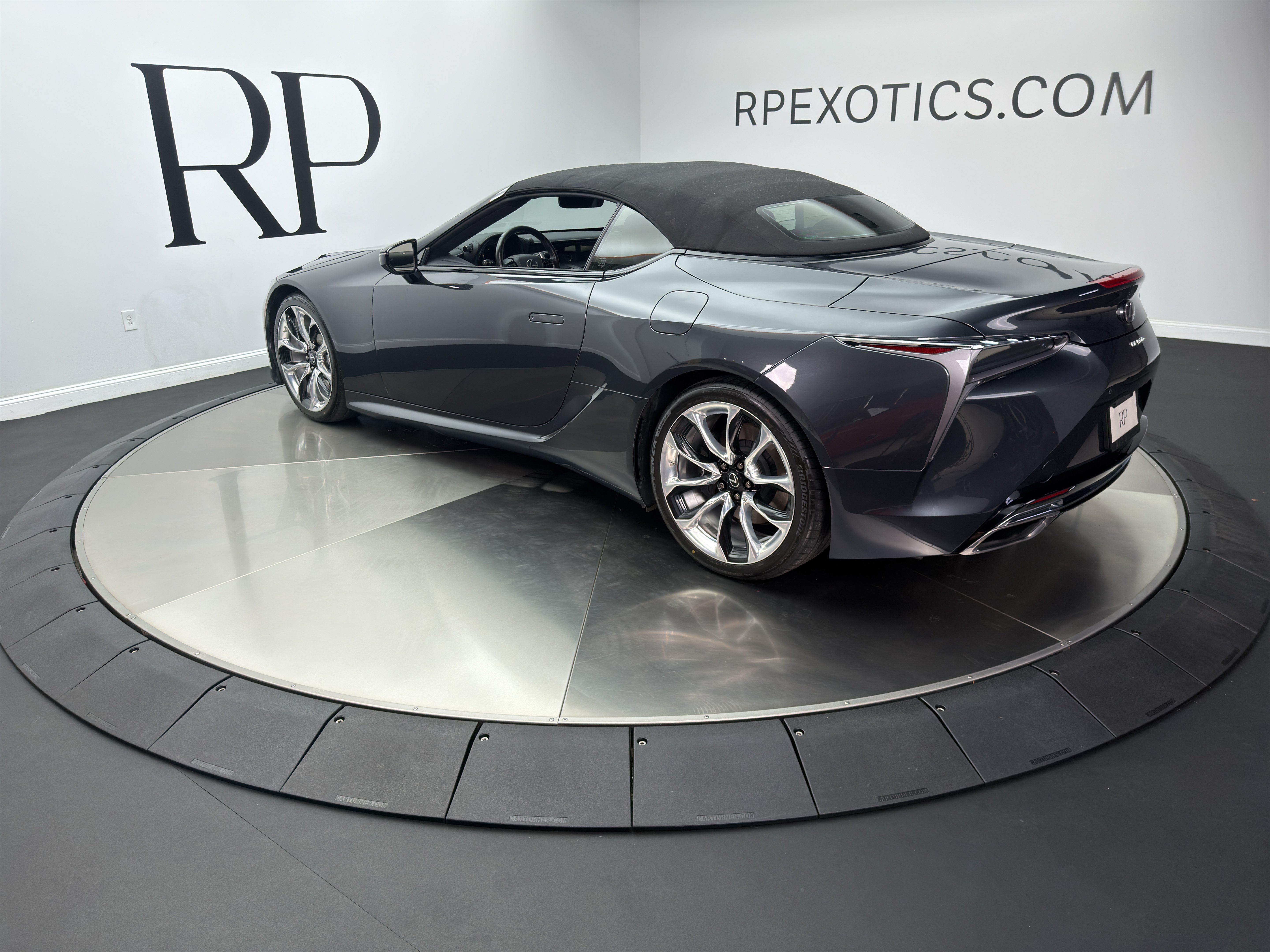 Used 2022 Lexus LC 500 Convertible w/ Touring Package RWD image 12