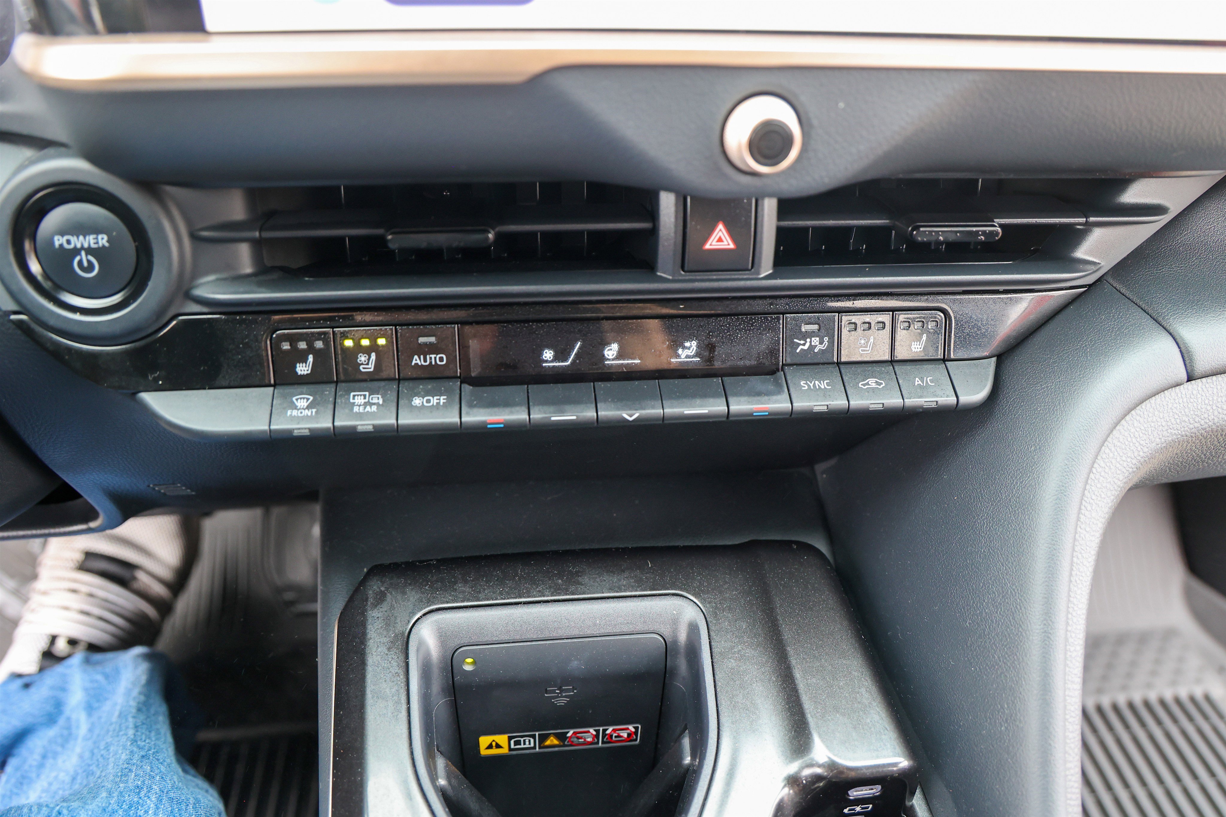 Certified 2025 Toyota Crown Signia w/ Advanced Technology Package image 23